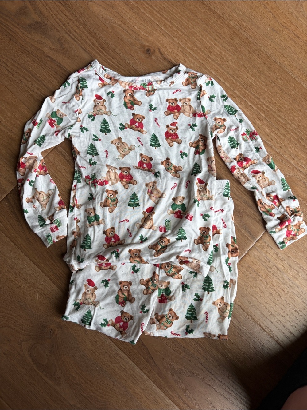 Potterybarn Kids White Teddy Bear Holiday Pajama Set